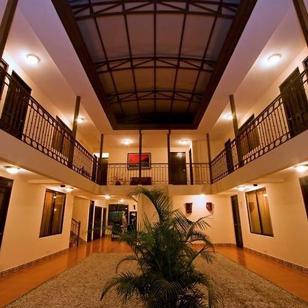 Hotel El Cerro Liberia Exterior photo