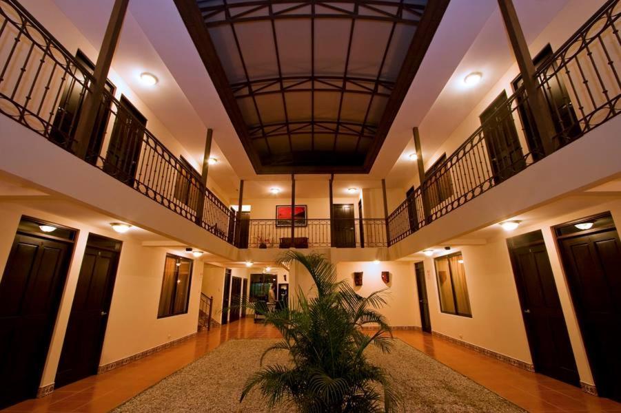 Hotel El Cerro Liberia Exterior photo